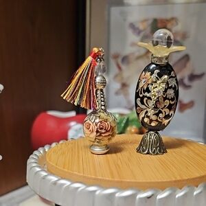 Elegant Black and Gold Decorative Perfume Bottles